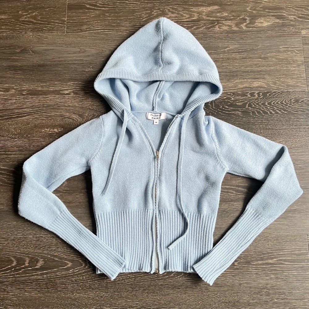 Frankies Bikinis Aimee Cloud Knit Hoodie Cornflower Cropped Sweater Med Coquette